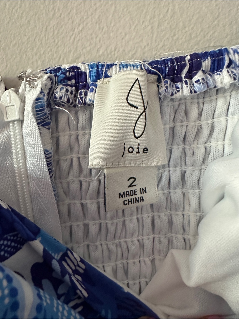 Joie Blue and White Floral Belted Dress Size 2 - Picture 5 of 7